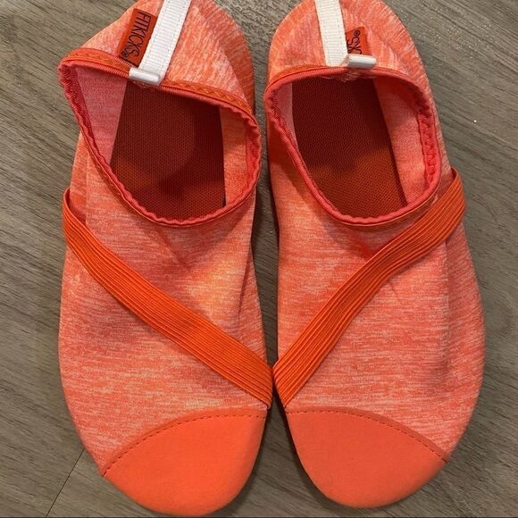 NWOT Fitkicks small peach slip ons - Picture 2 of 7